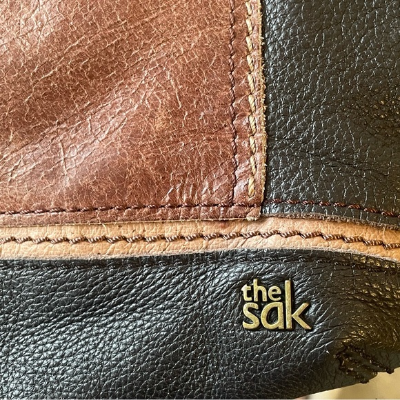 The Sak Genuine Leather Hobo Style Bag. - Picture 5 of 14